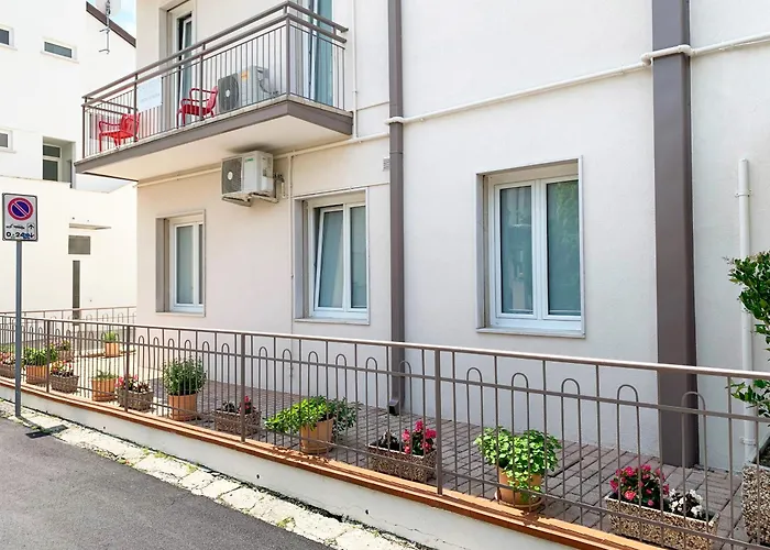 Dainese Apartments, Casa Ester